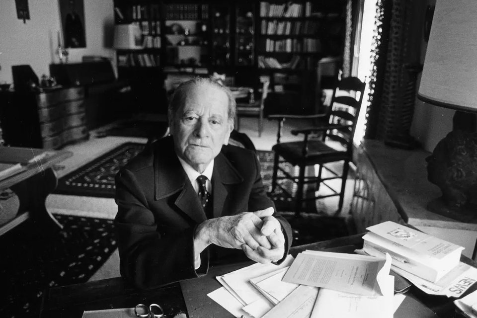 Carl Schmitt em Plettenberg, em 1978. Foto: Wolfgang Haut | Domínio Público.