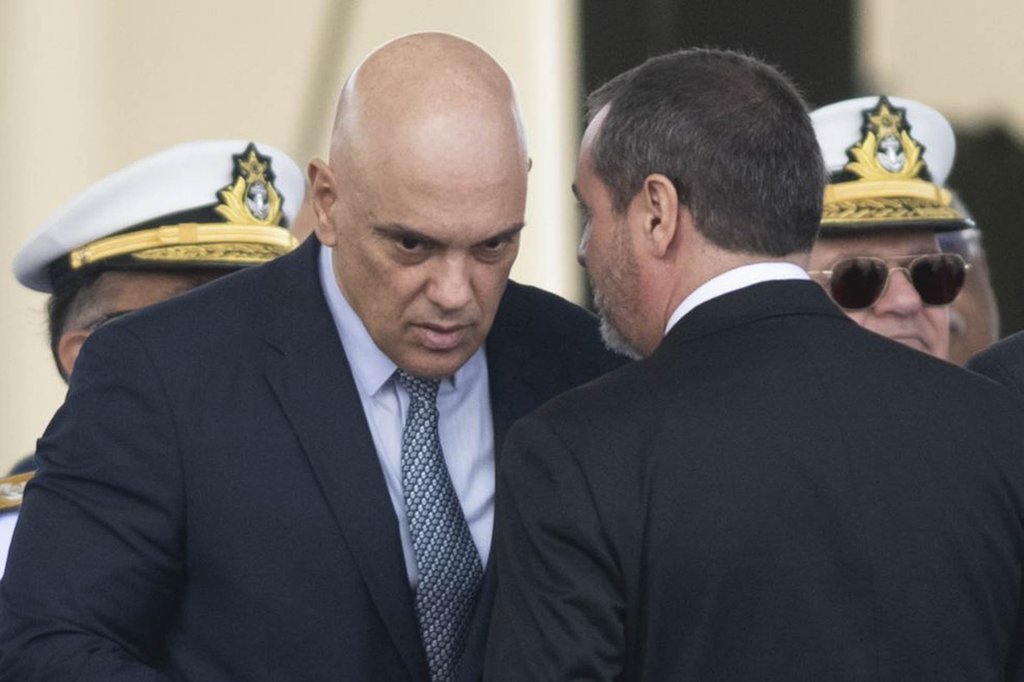 Alexandre de Moraes e diretor da Polícia Federal (PF).